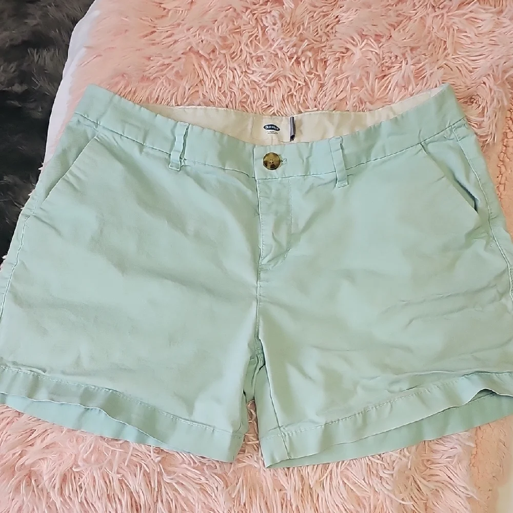 Old Navy Women's Mint and Floral Print Shorts Trio - Picture 6 of 7